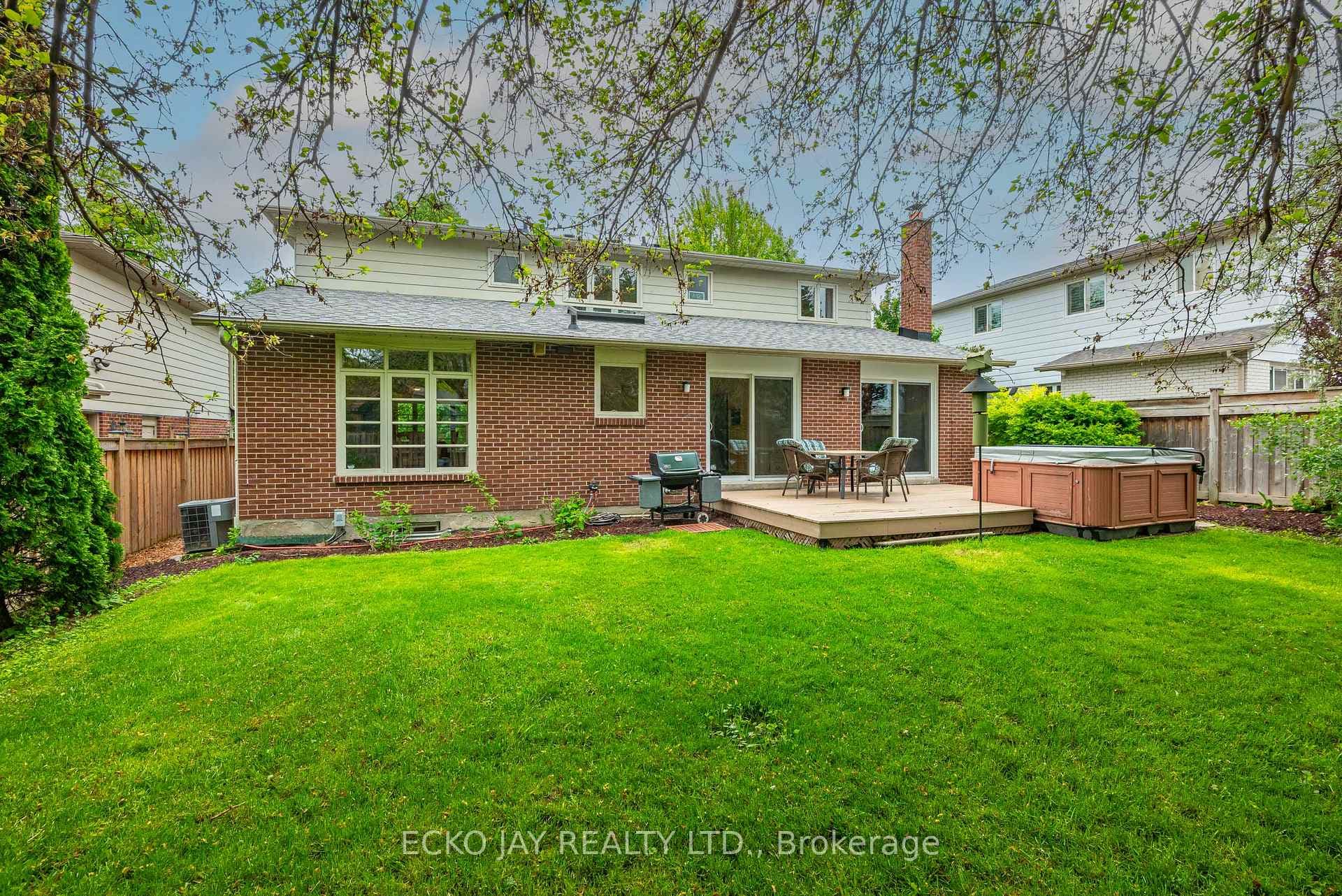 75 Barrydale Crescent photo 23