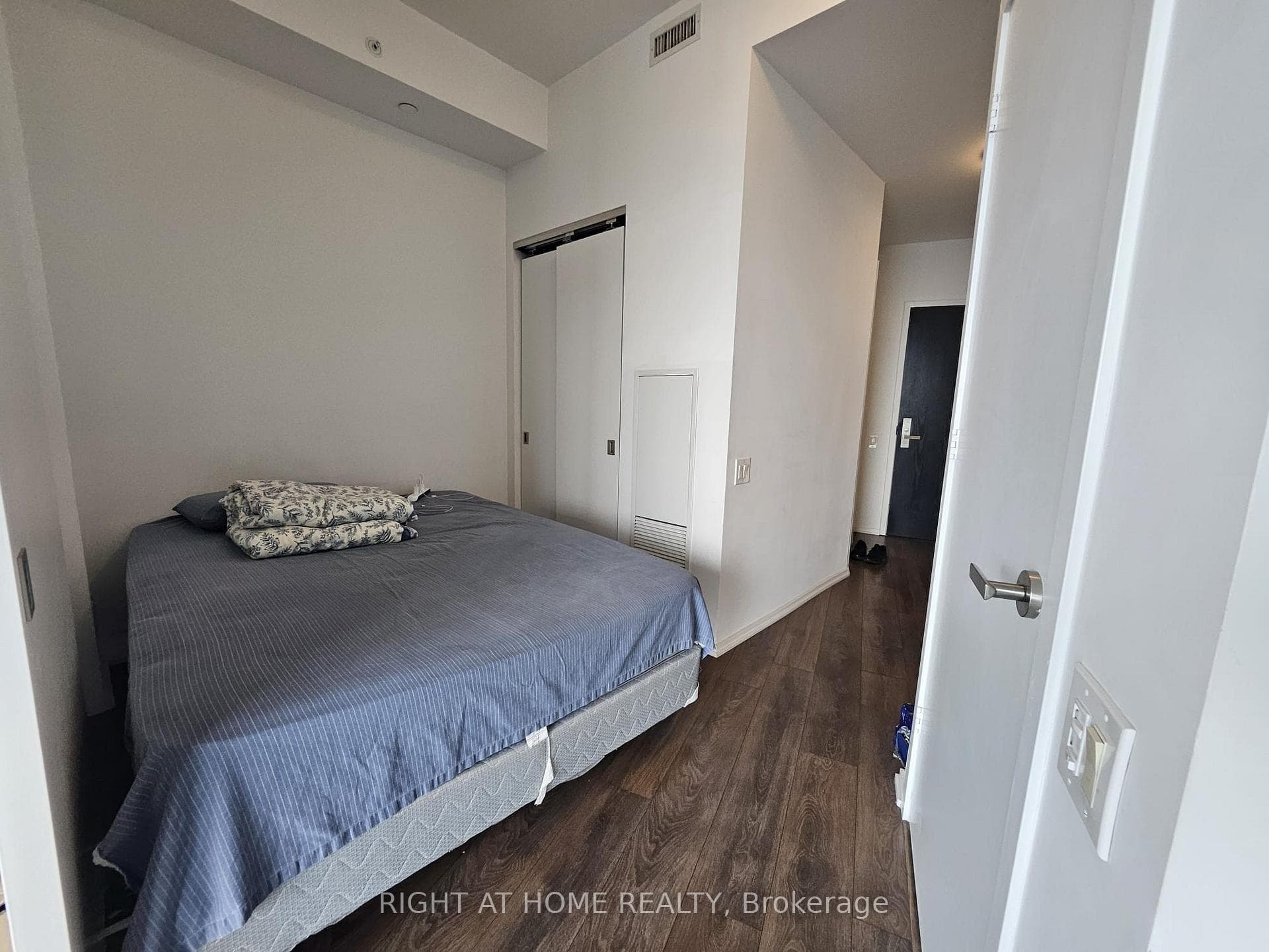 125 Peter Street Unit 3505 photo 10