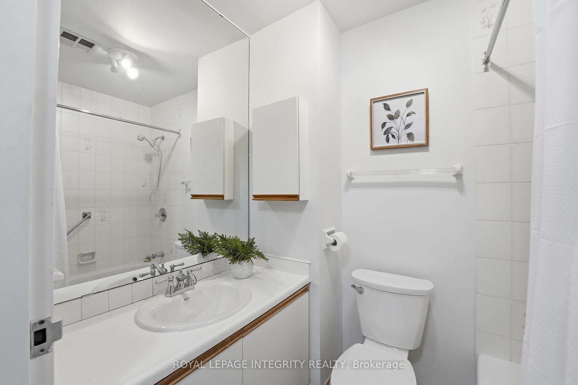 2019 Carling Avenue Unit 108 photo 18