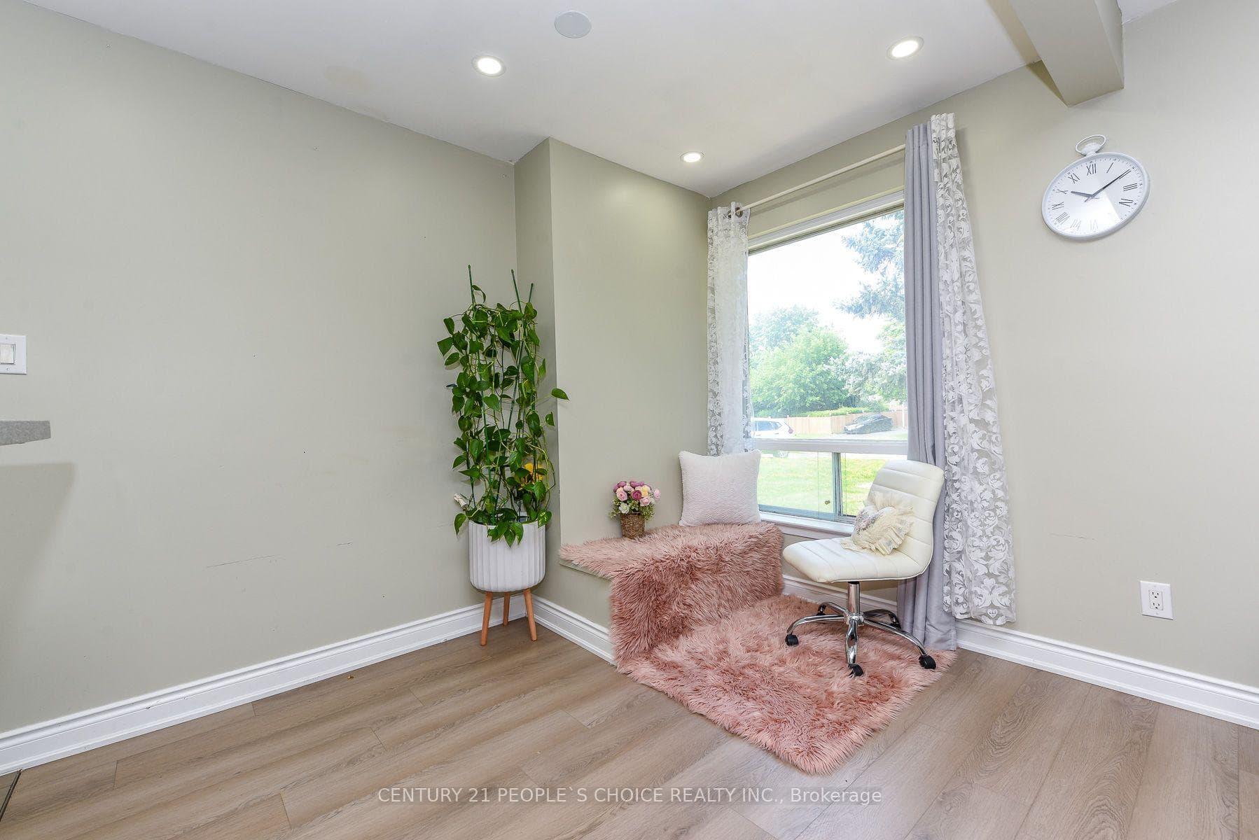 8 Fidelia Crescent photo 14