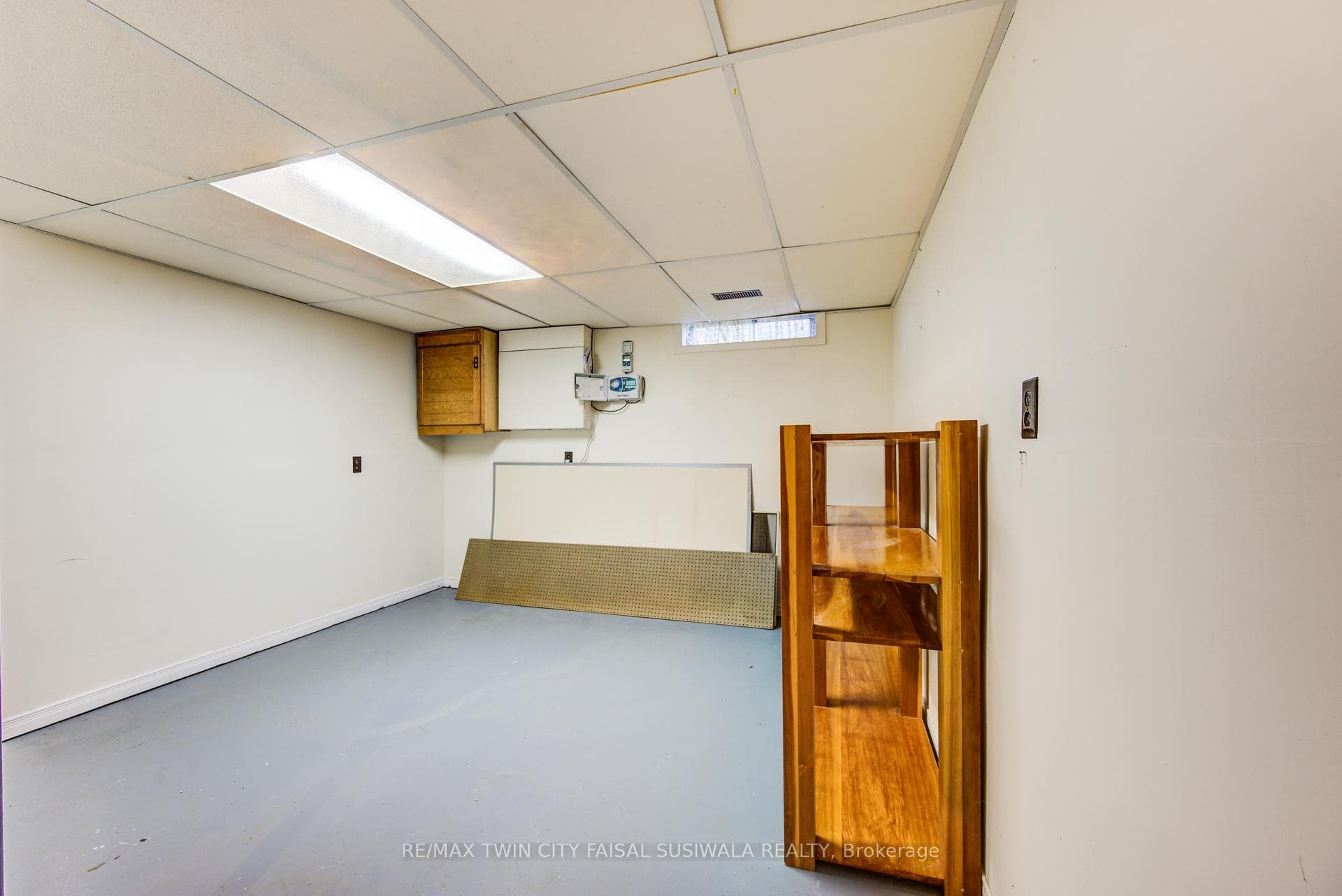 148 Oneida Place photo 25