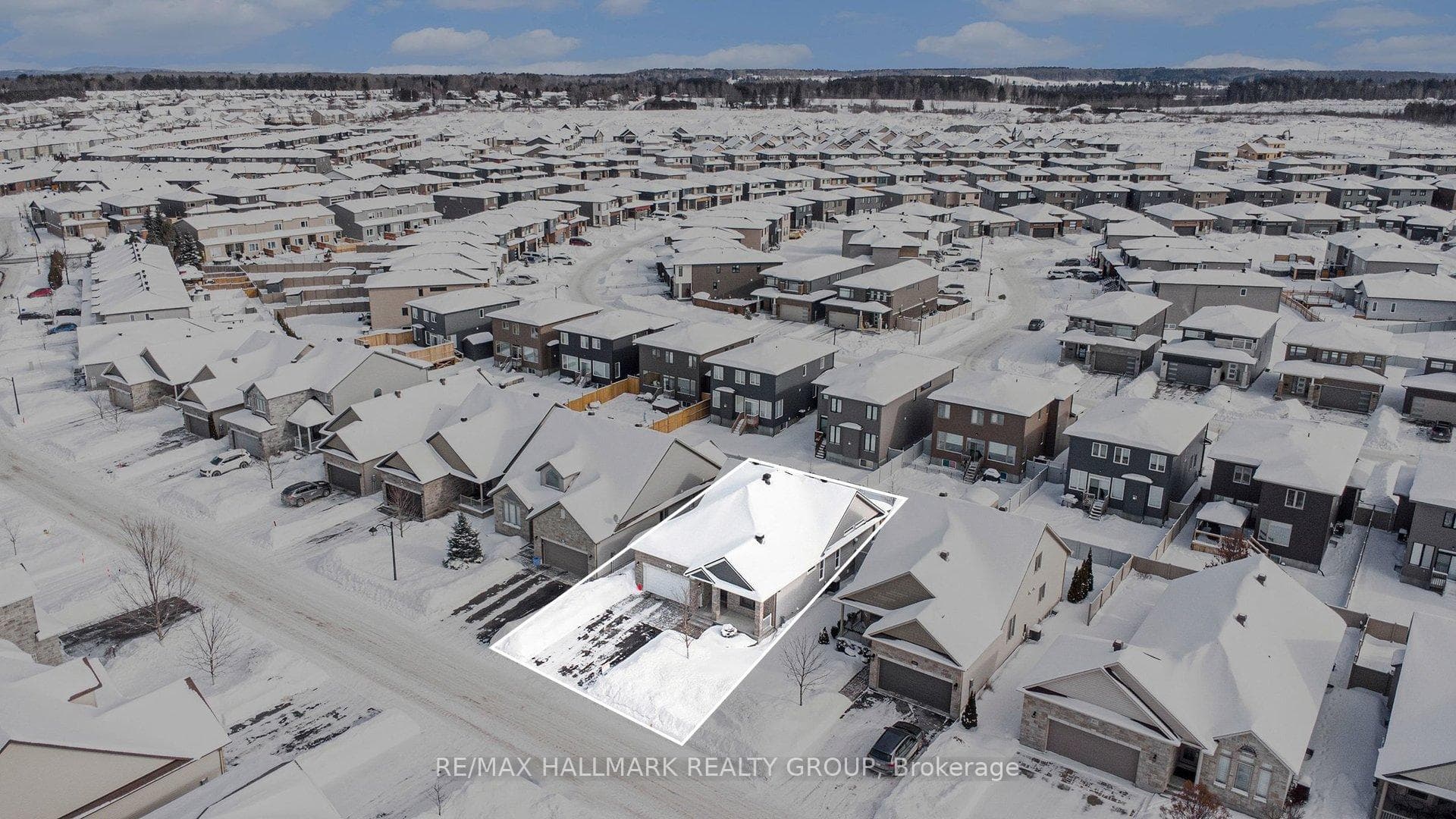 825 Platinum Street photo 6