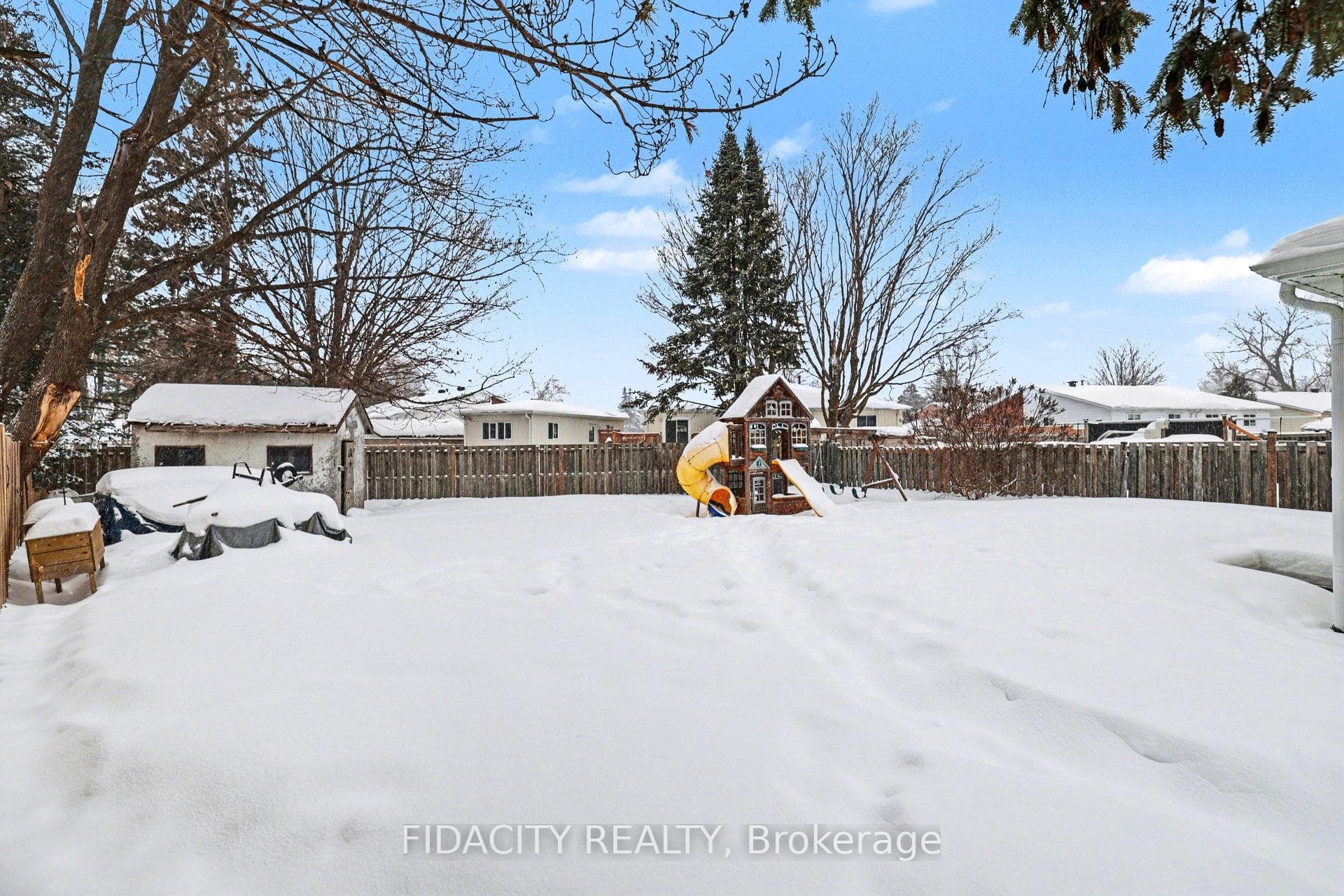 53 Morton Drive photo 27