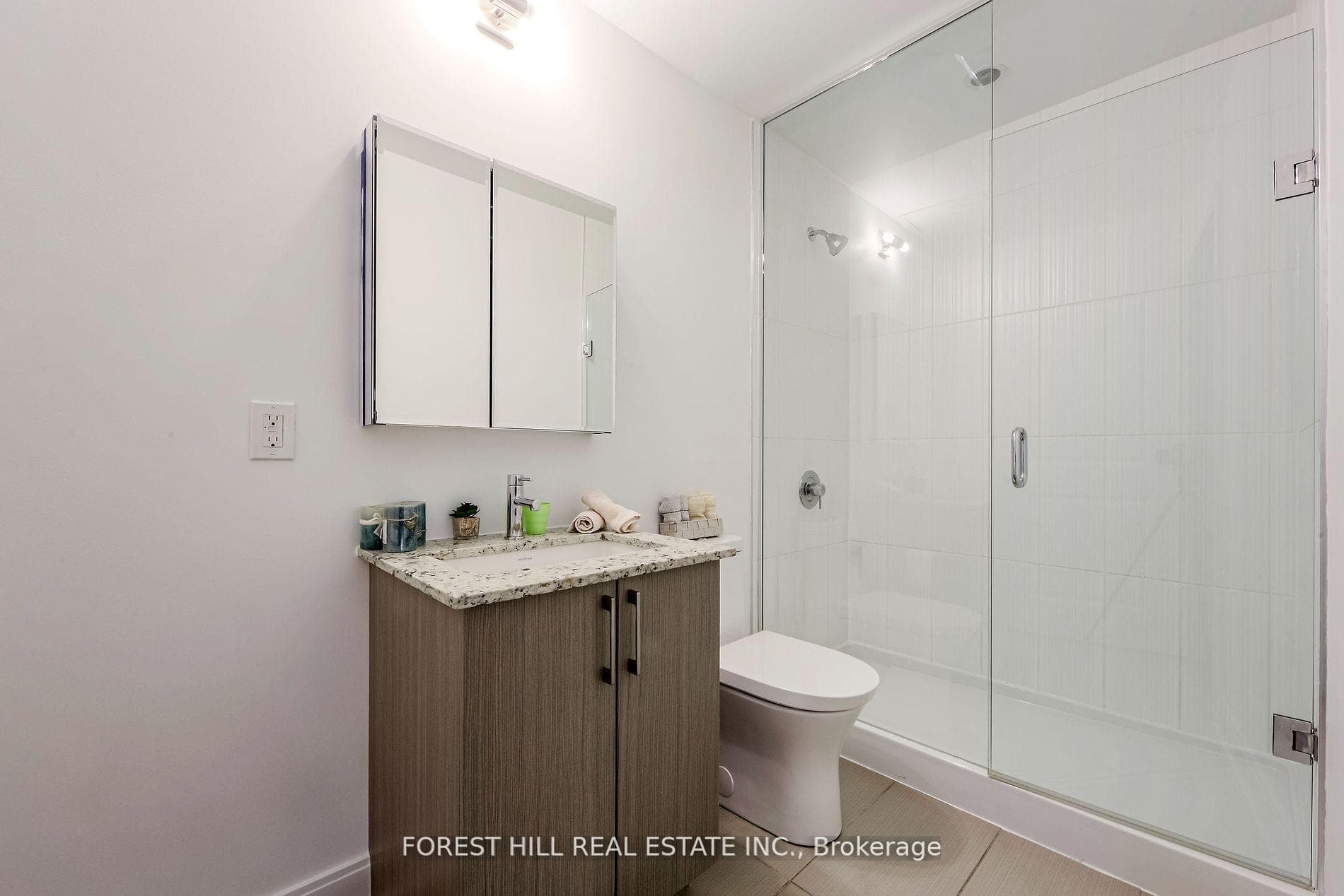 9600 Yonge Street Unit 1210B photo 27