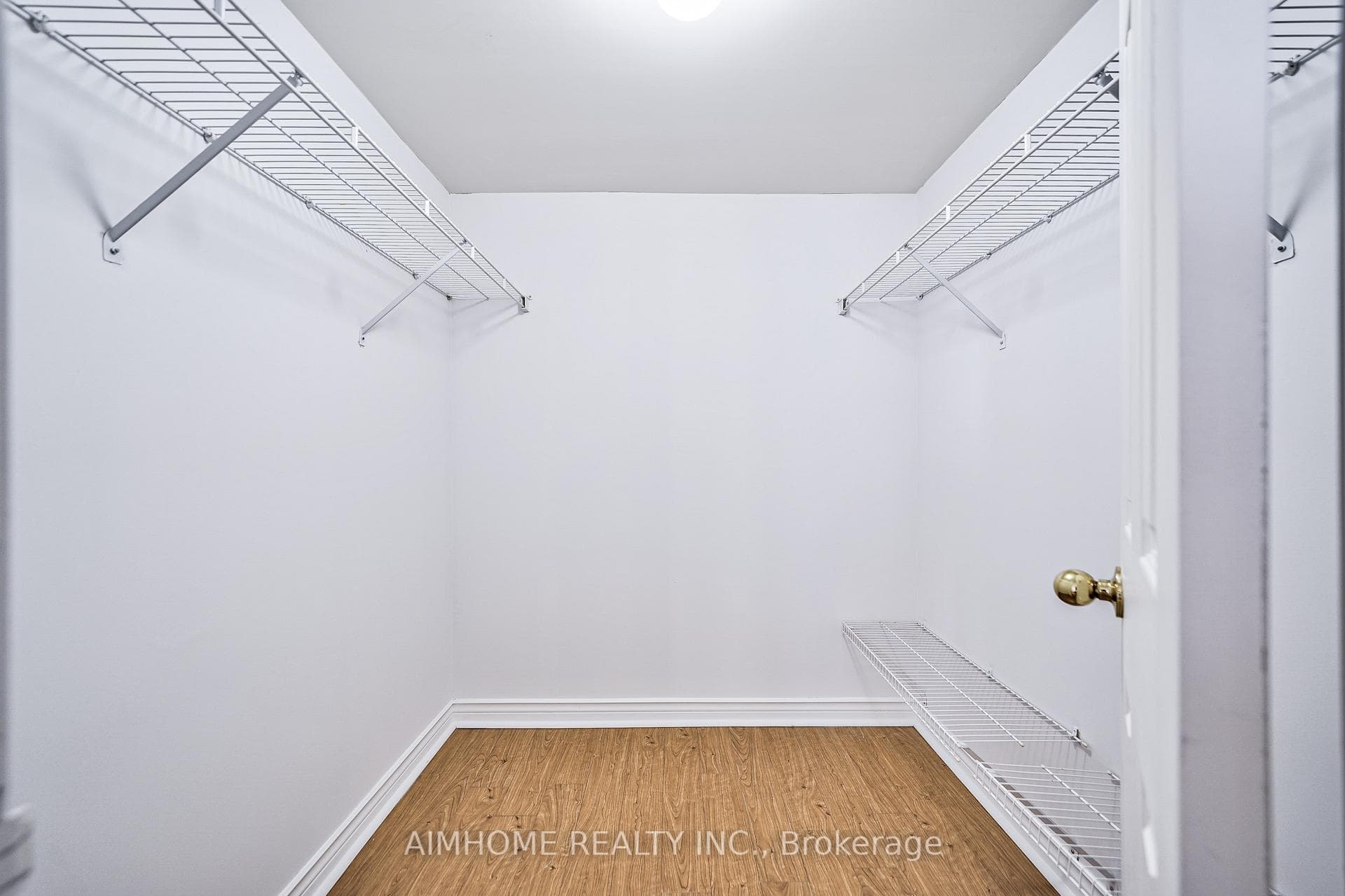 256 Doris Avenue Unit 710 photo 26