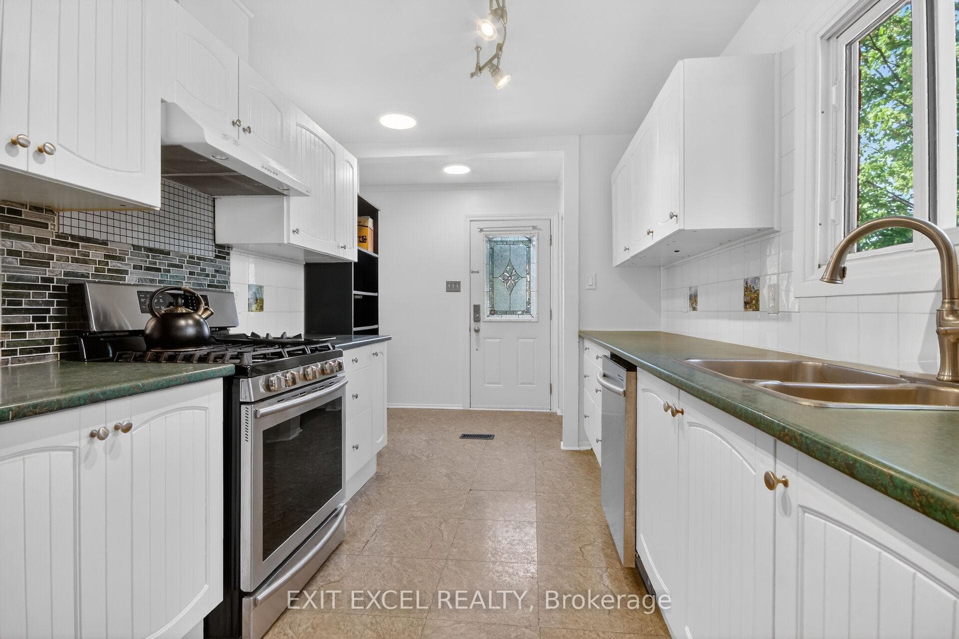 283 McElroy Drive photo 19