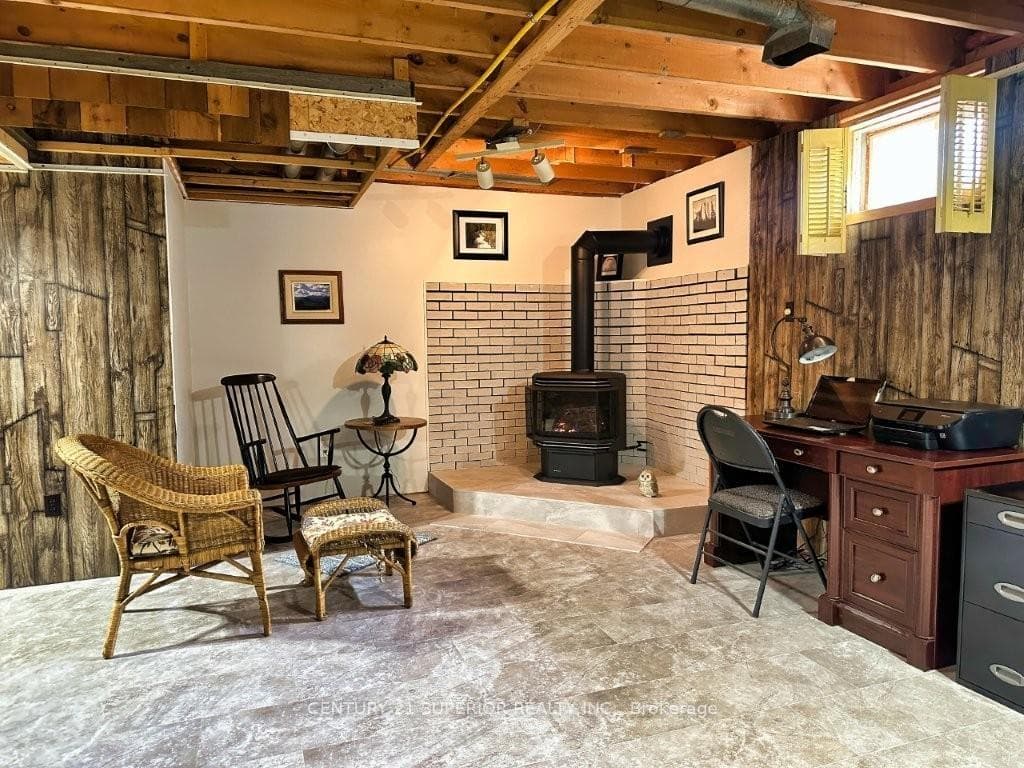 151 Essex Court photo 35
