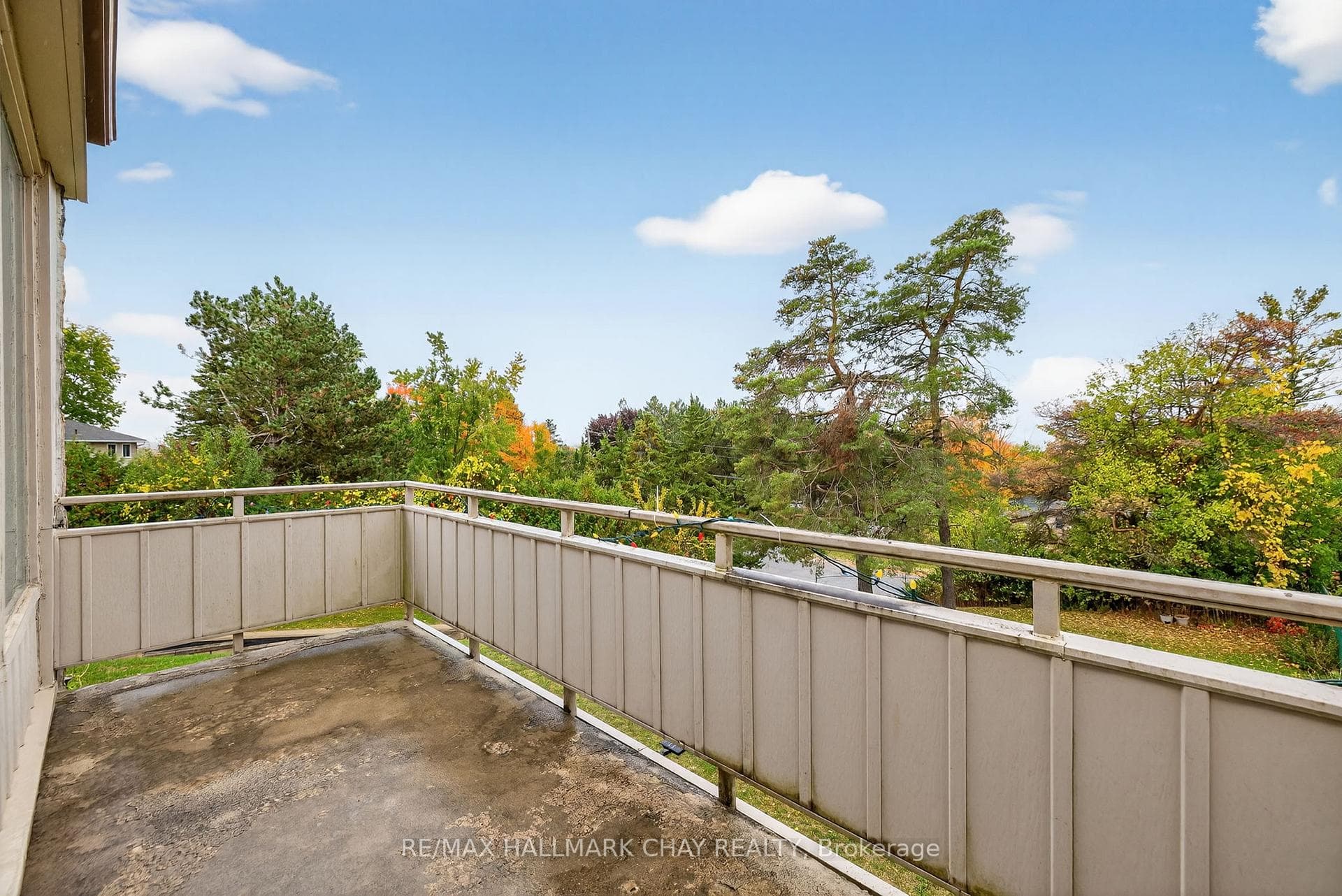 39 Highfield Crescent photo 15