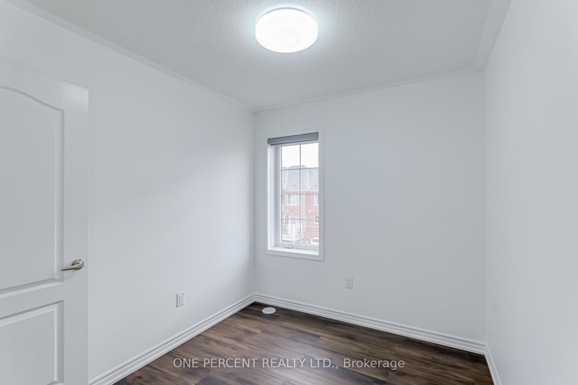 1086 Silk Street photo 24