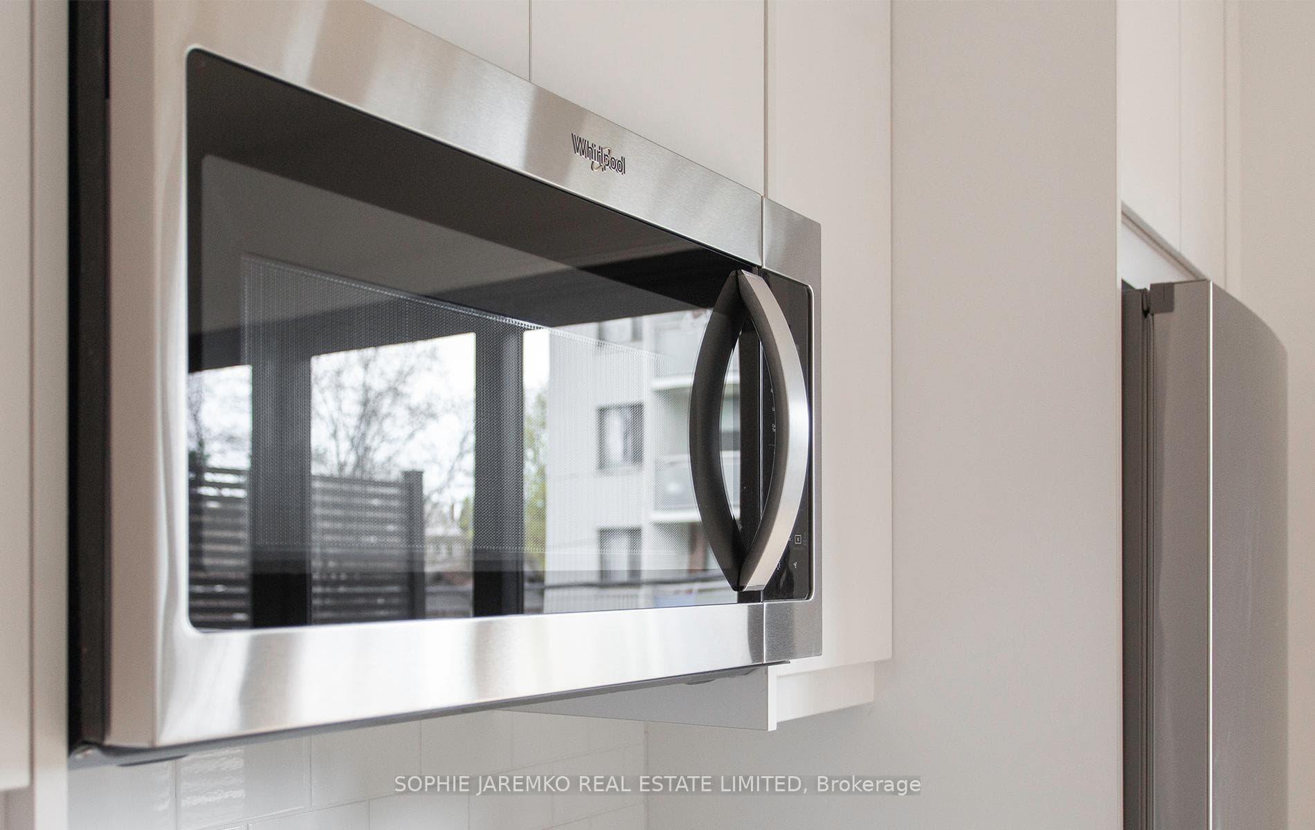 415 Roncesvalles Avenue Unit 3 photo 6