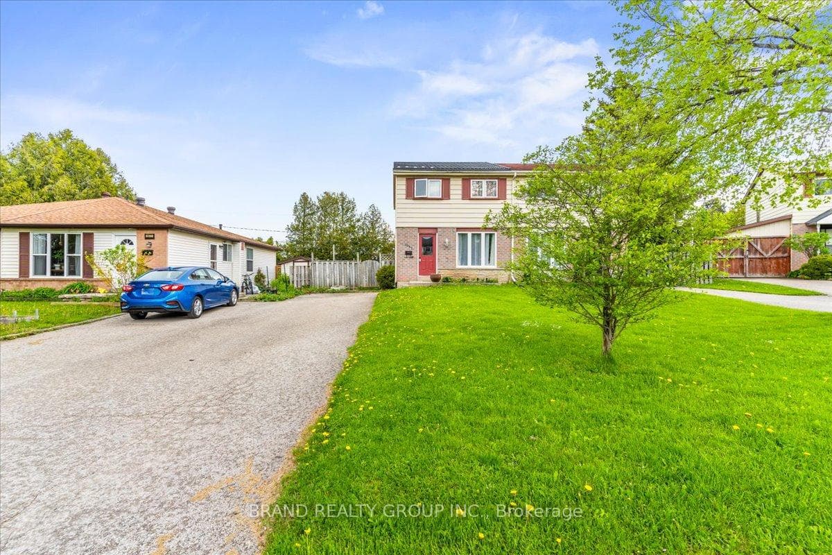 1067 11th Avenue photo 1