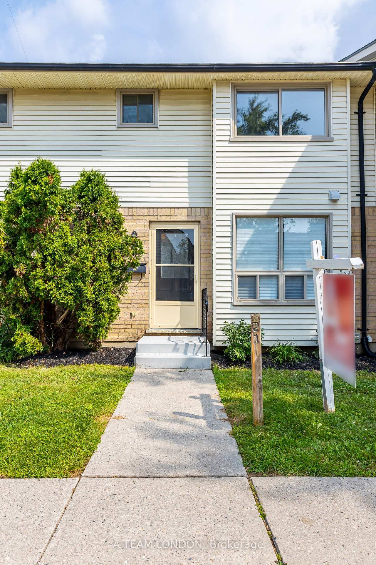 135 BELMONT Drive Unit 21 photo 4