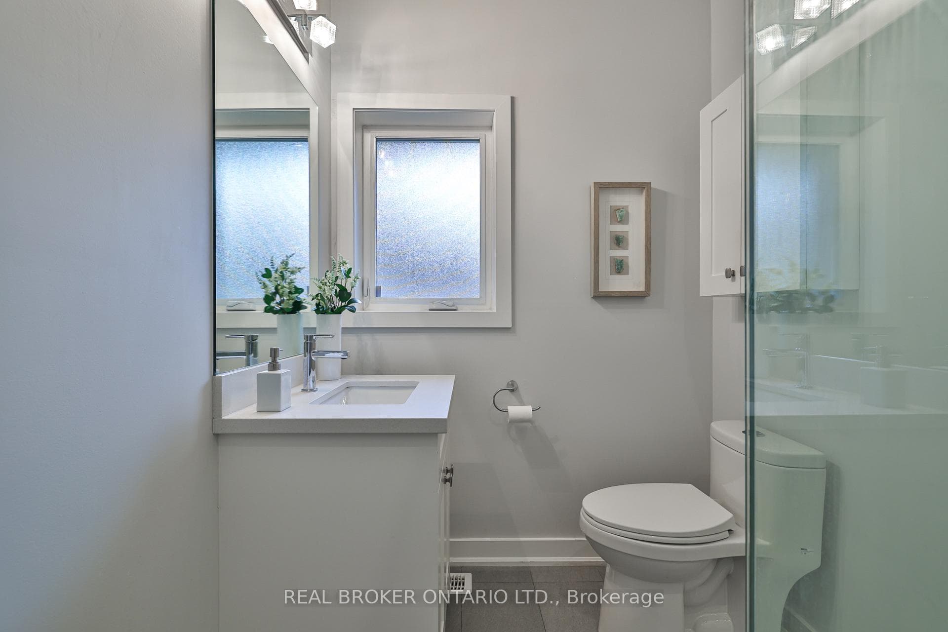 2054 Rebecca Street photo 26