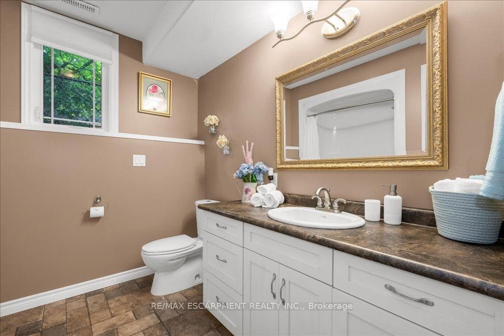 321 Mill Street photo 21