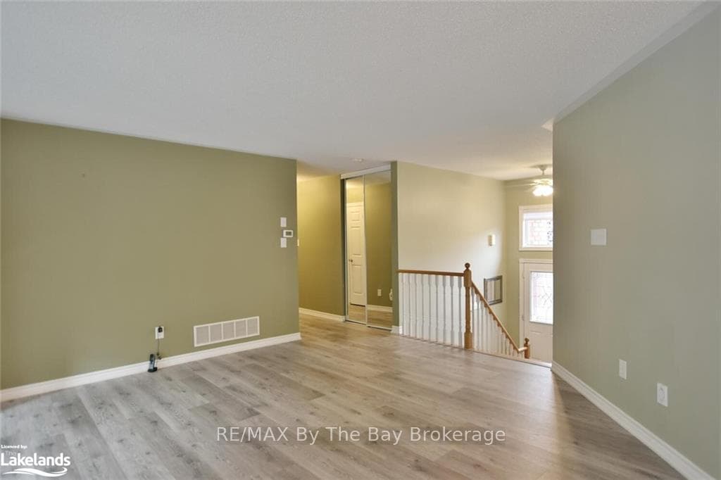 28 CHERRY SANDS Crescent photo 5