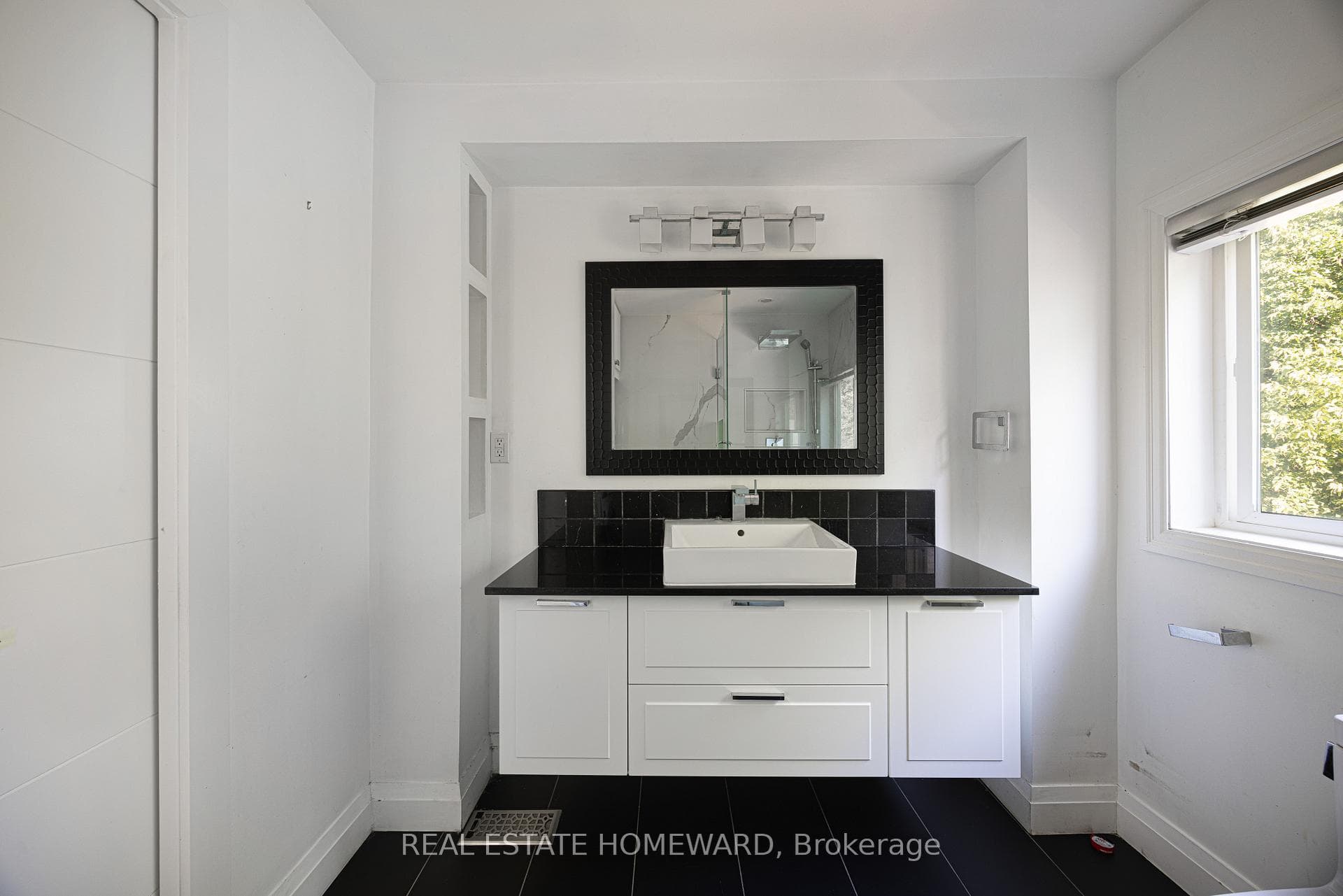 82 Frizzell Avenue photo 14