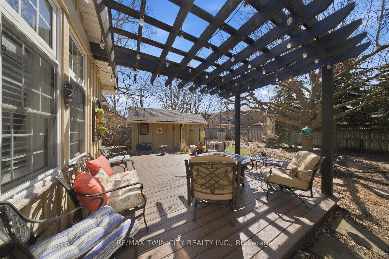 108 William Street photo 44