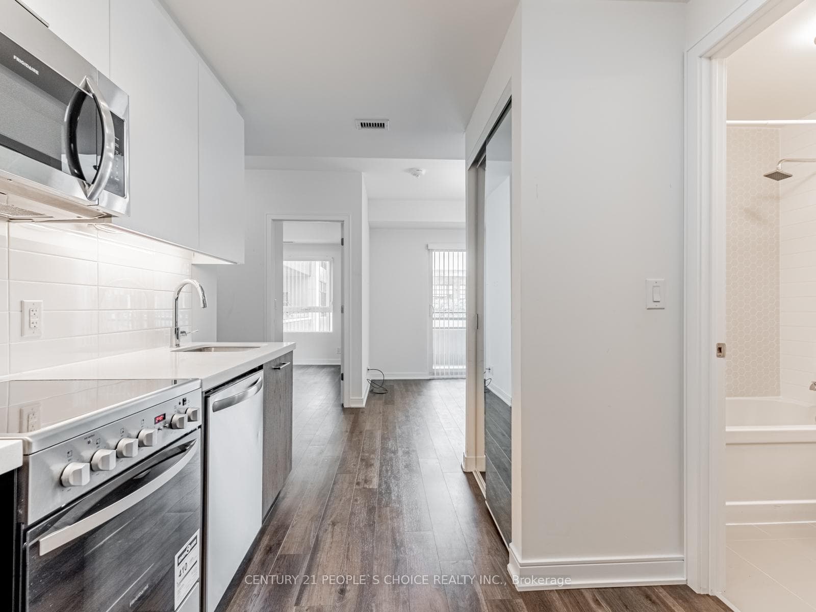 1 Neighbourhood Lane Unit 202 photo 7