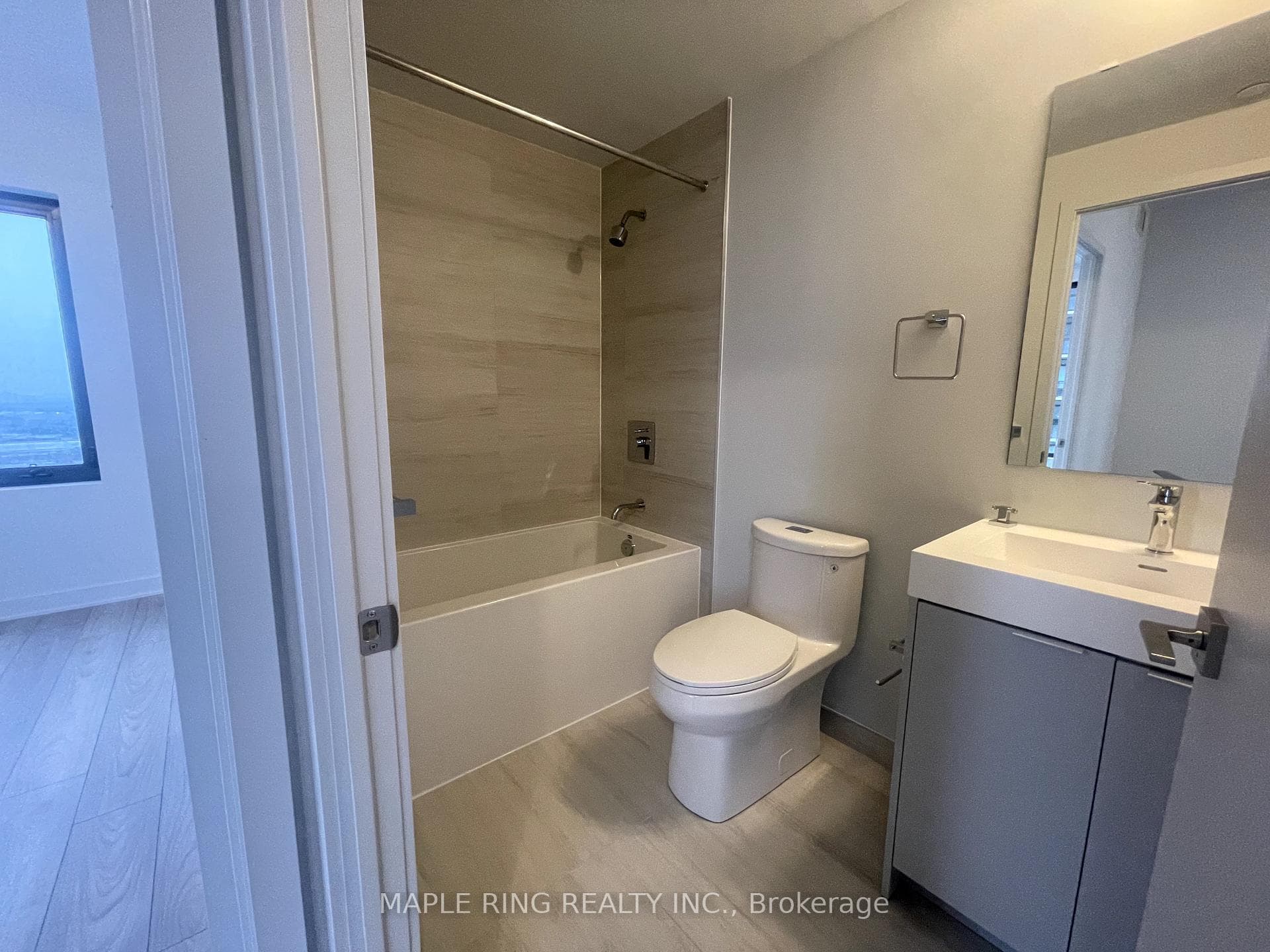 2920 Highway 7 Road Unit 1807 photo 9