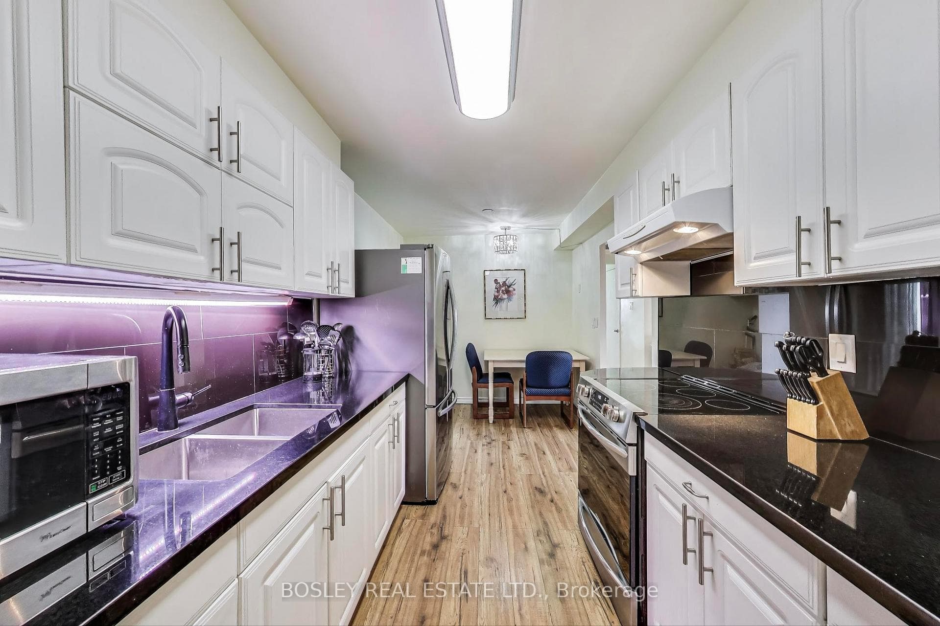 61 Richview Road Unit 1409 photo 12