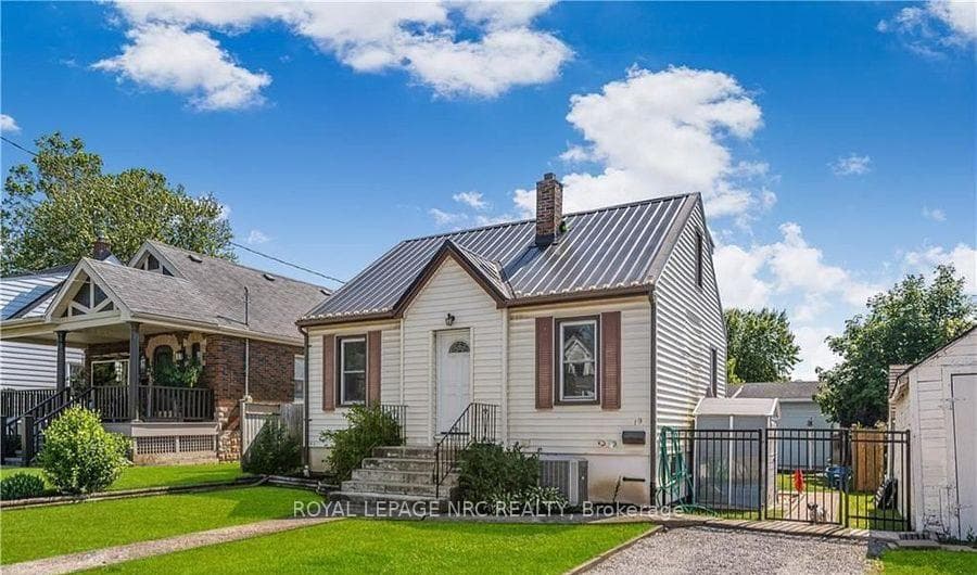 19 Campbell Avenue photo 1