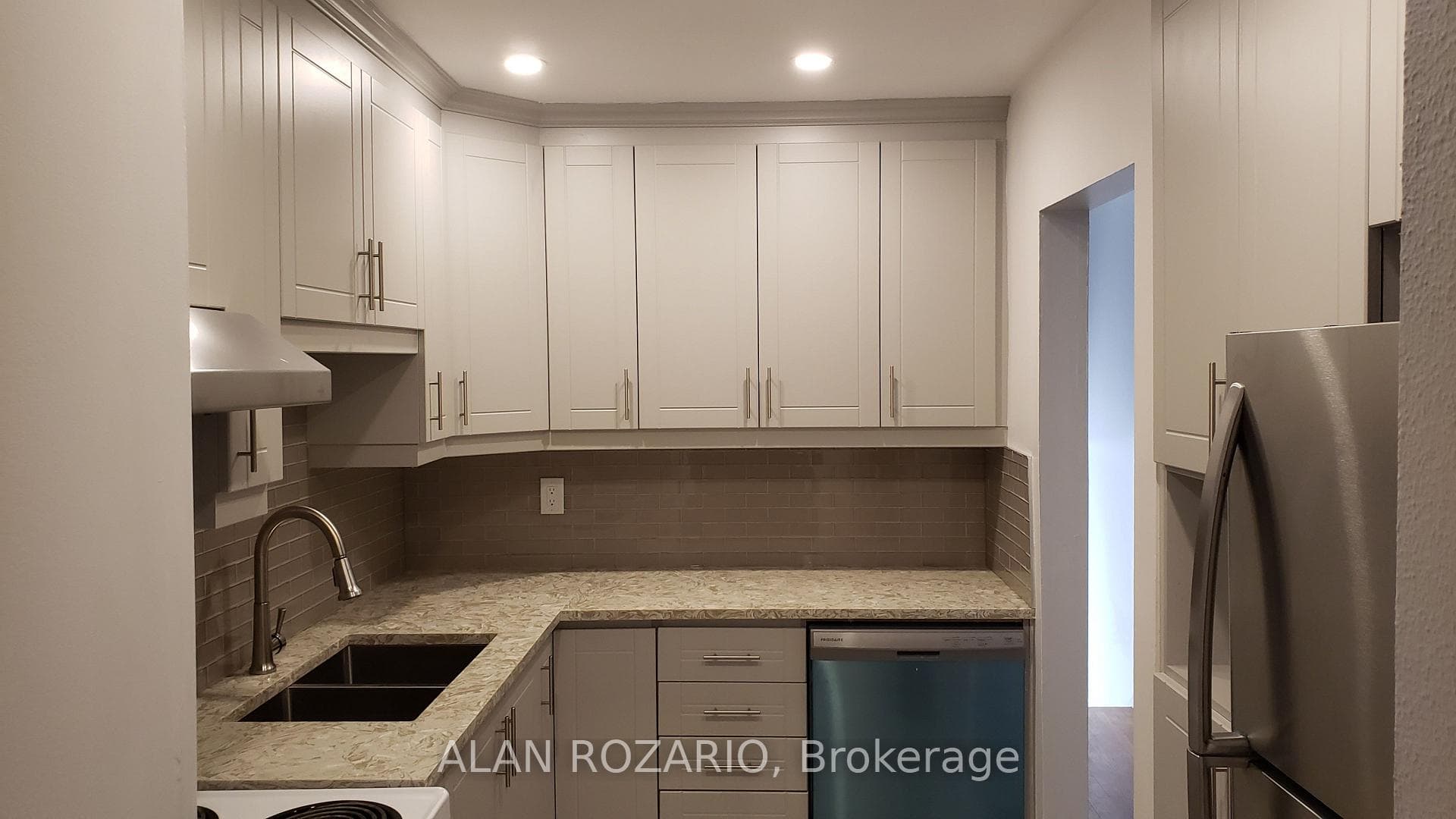 600 Silver Creek Boulevard Unit 46 photo 2