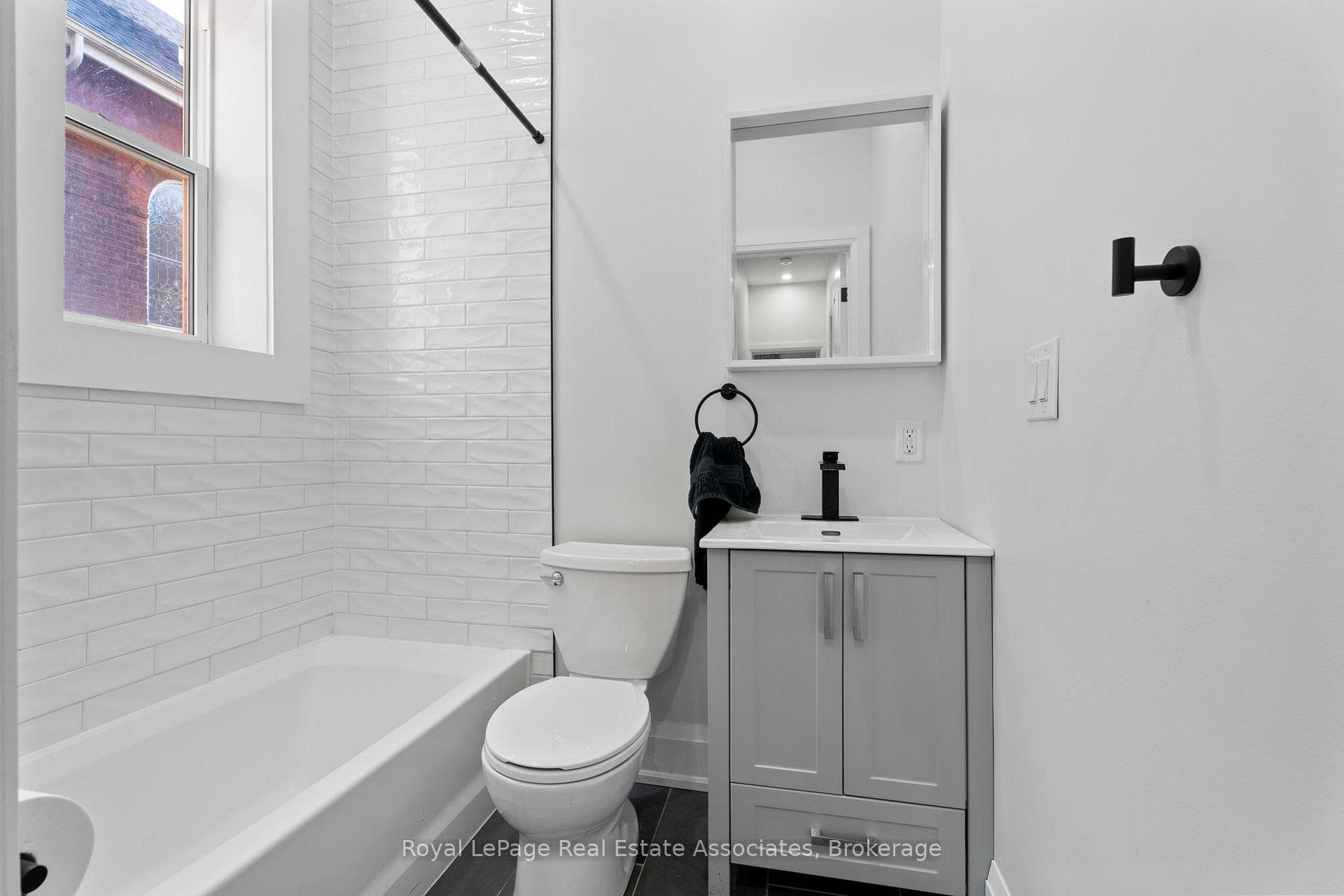 55 Cayuga Street Unit 1 photo 12