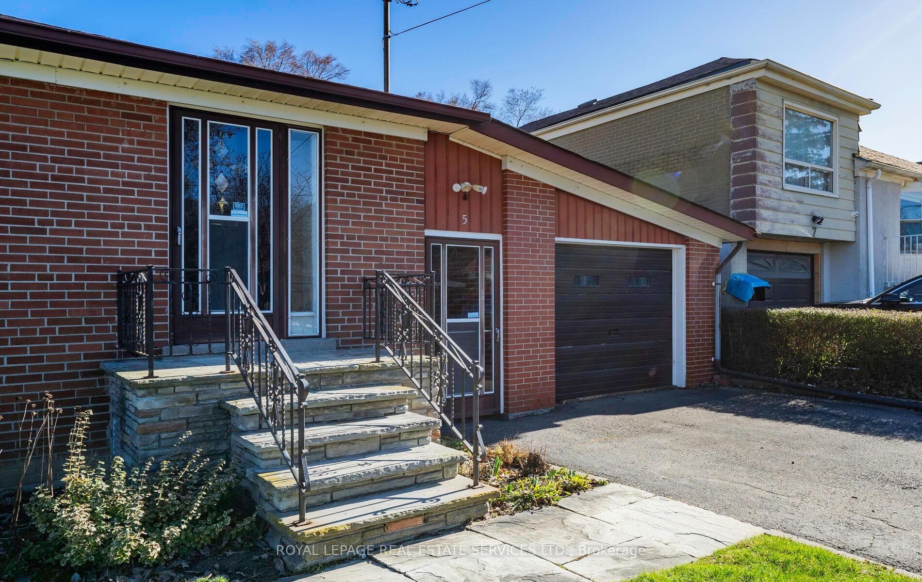 Attached Single Garage