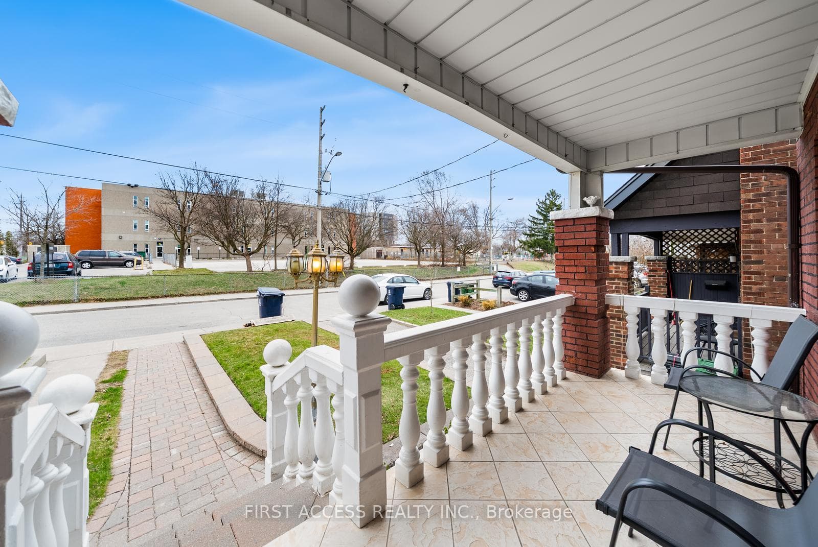 50 Durant Avenue photo 5
