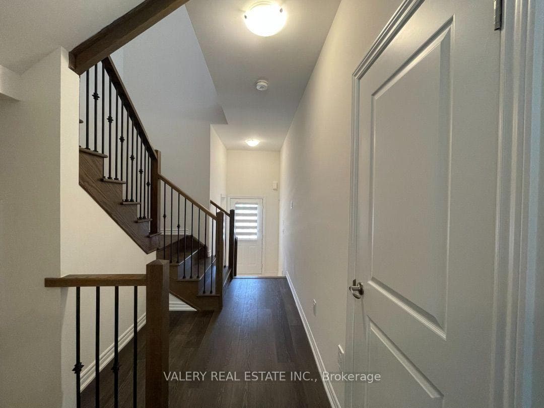 27 Mckernan Ave Avenue photo 24