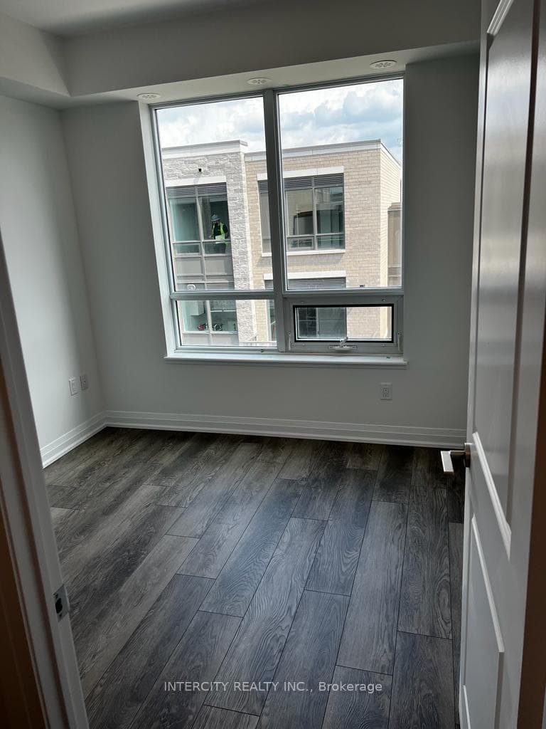 85 Attmar Drive Unit 327 photo 9