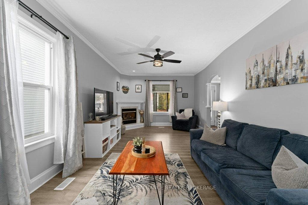 165 Victoria Avenue photo 9