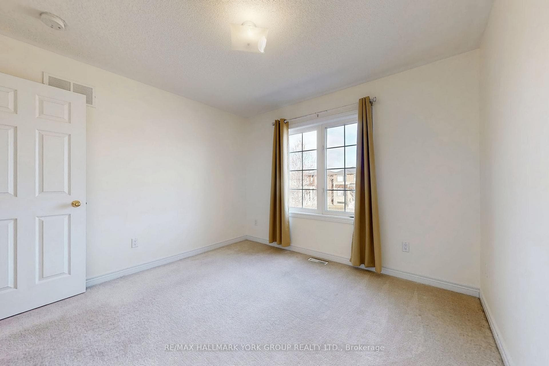 90 Braebrook Drive photo 30