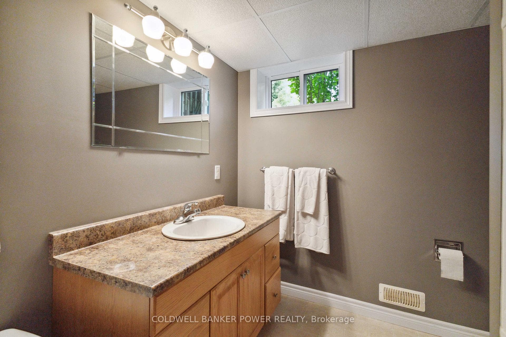 1235 Michael Street photo 24