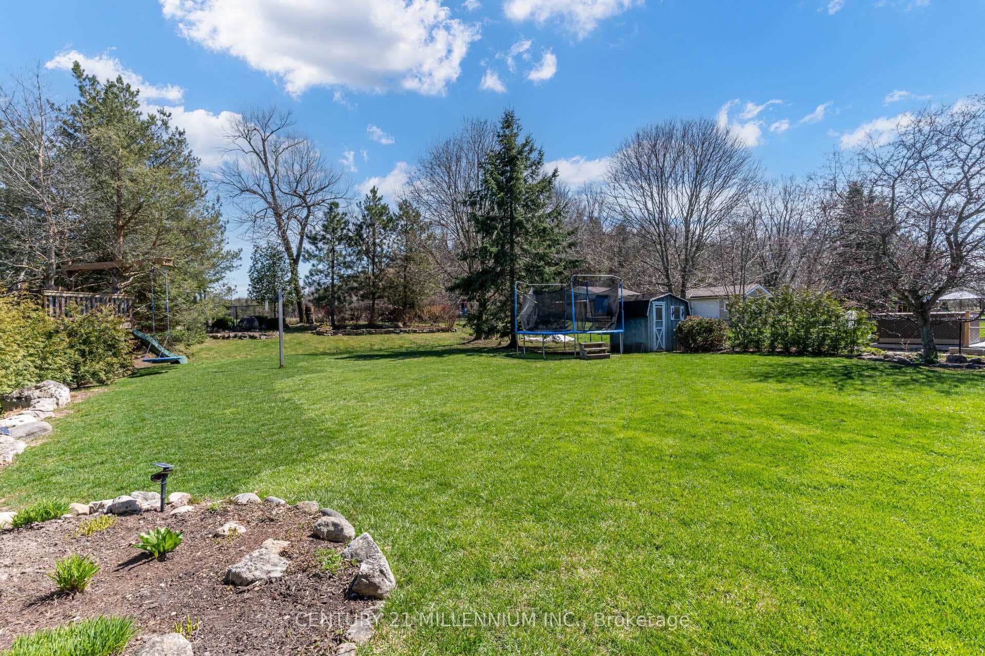 45 Mcclellan Road photo 36