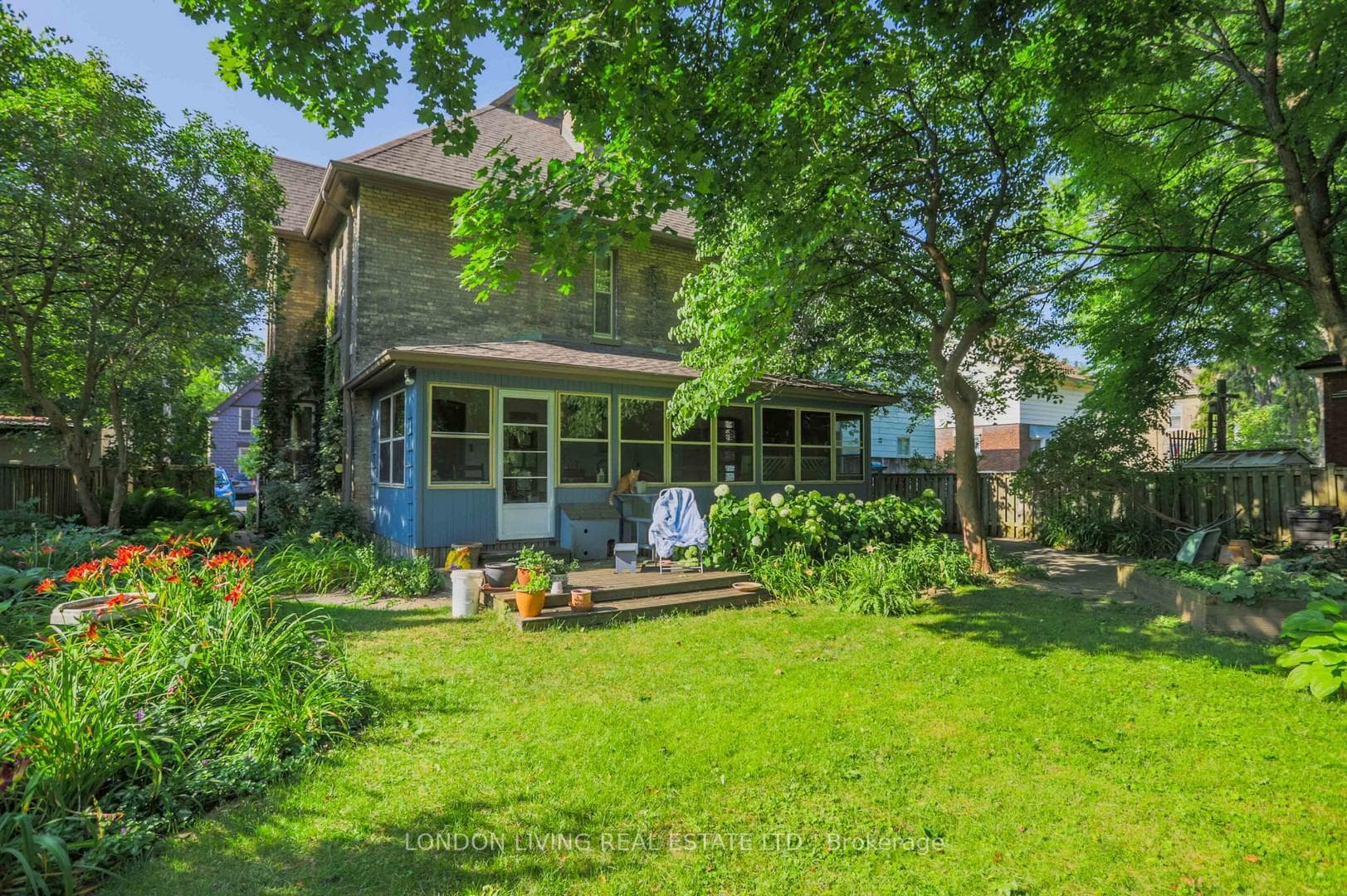 40-42 Askin Street photo 32