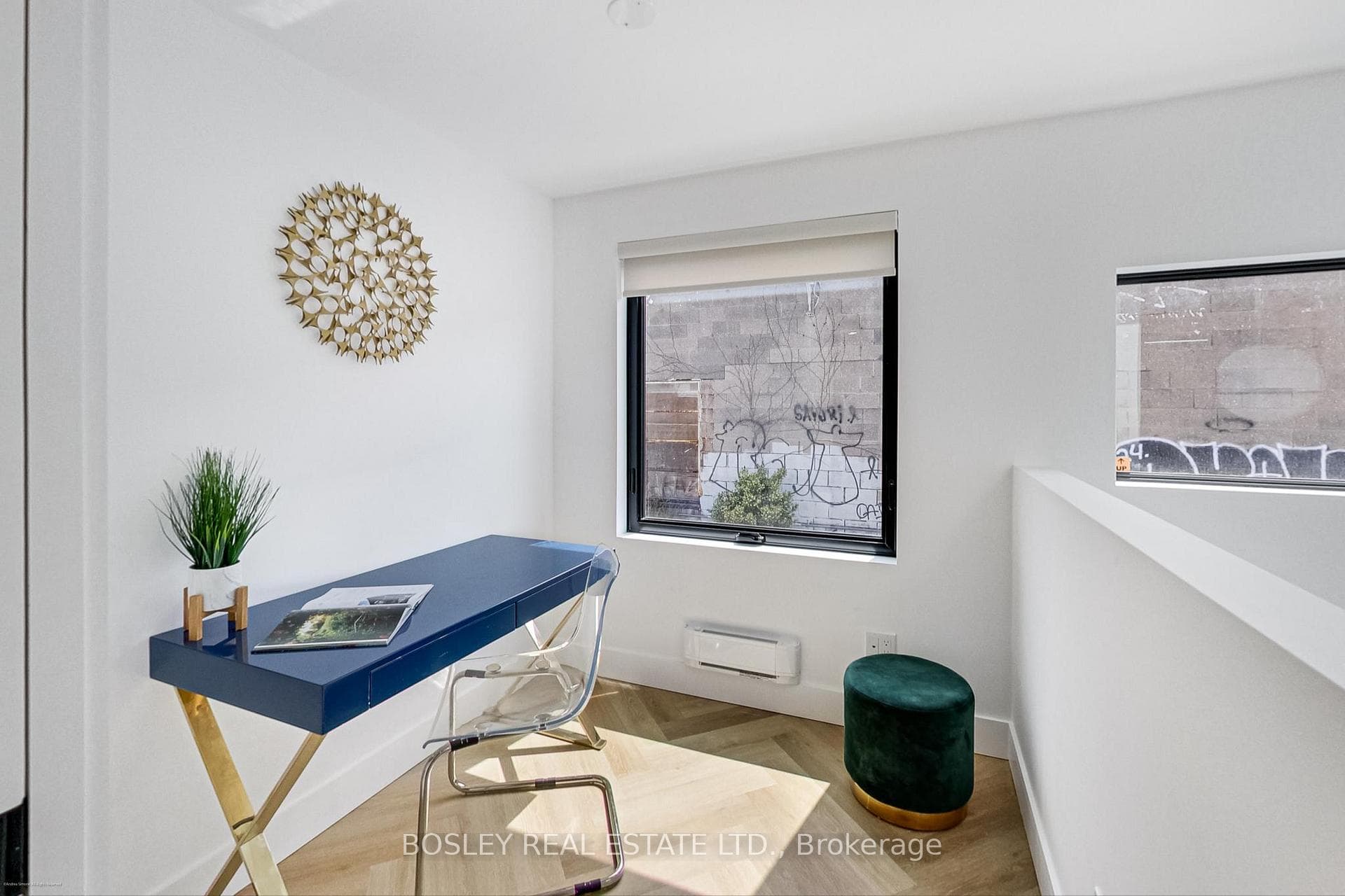 13R Mansfield Avenue photo 26