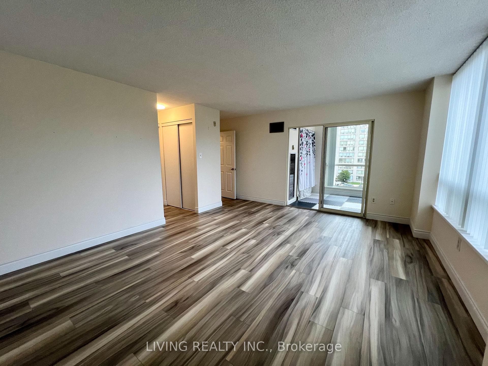175 Cedar Avenue Unit 512 photo 8