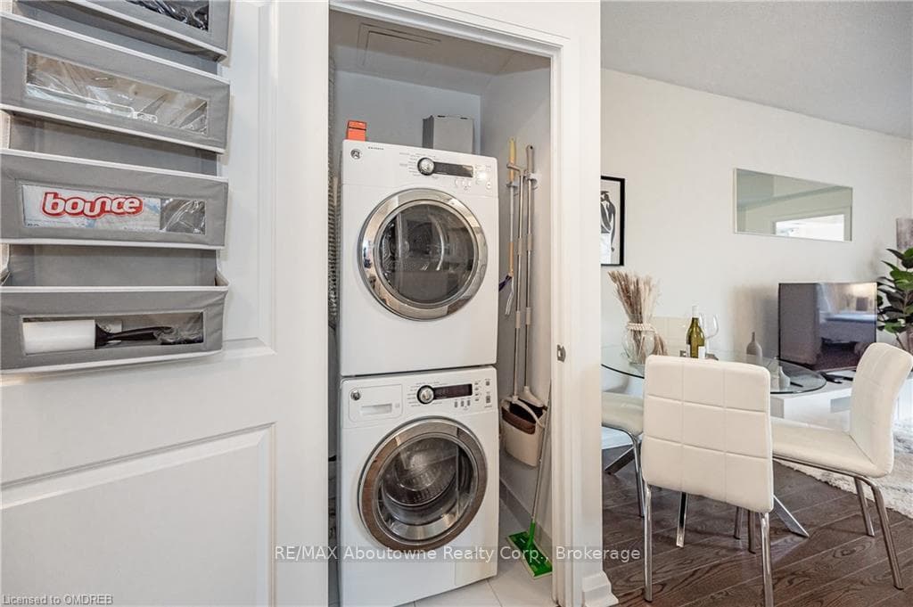 35 HAYDEN Street Unit 401 photo 18