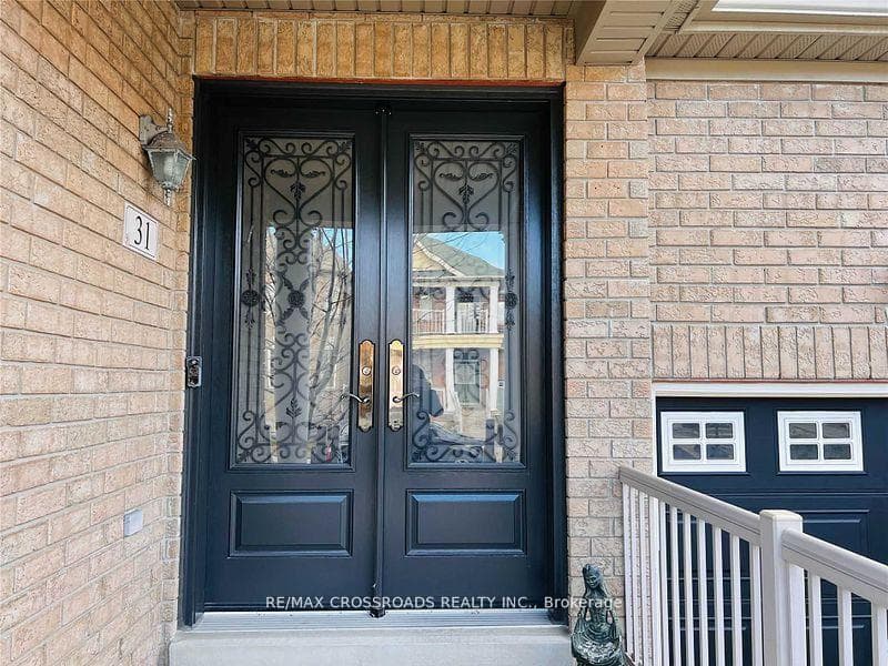 31 Pisanelli Avenue photo 2
