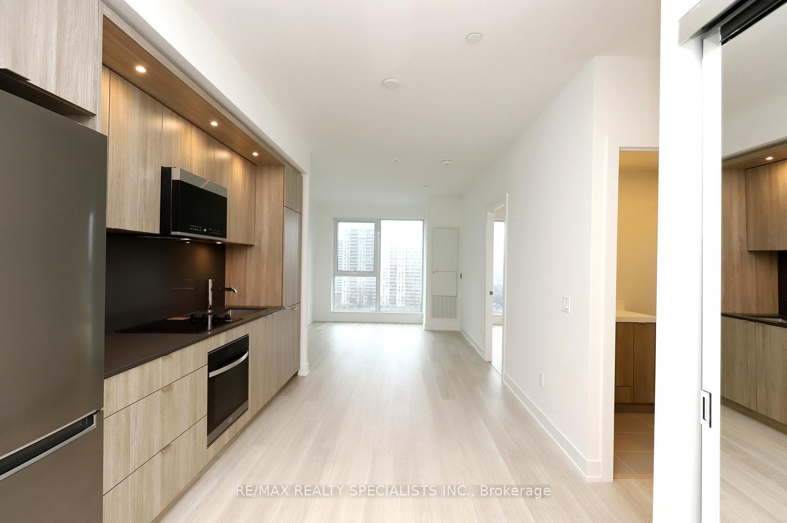 25 Cordova Avenue Unit 1207 photo 7