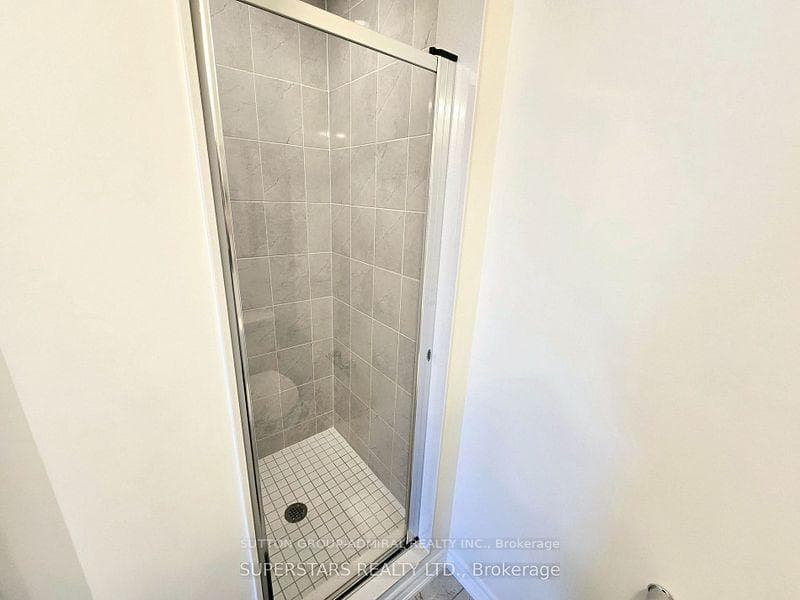 17 Bluegill Crescent photo 23