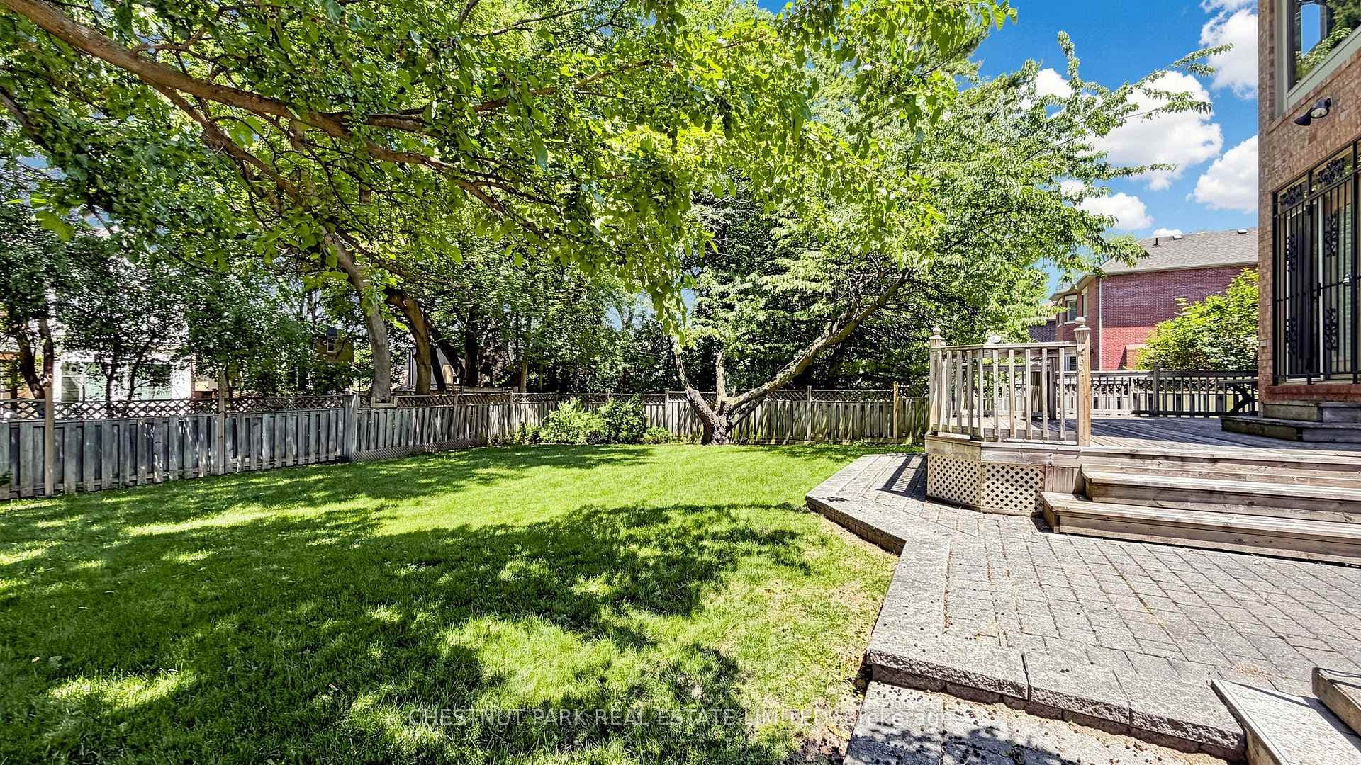 492 Ruth Avenue photo 43