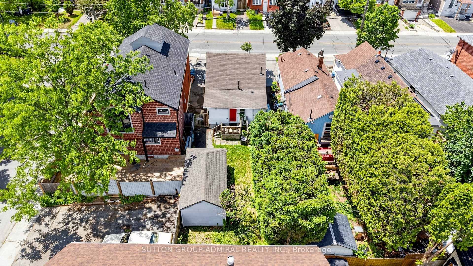 75 Rockcliffe Boulevard photo 35