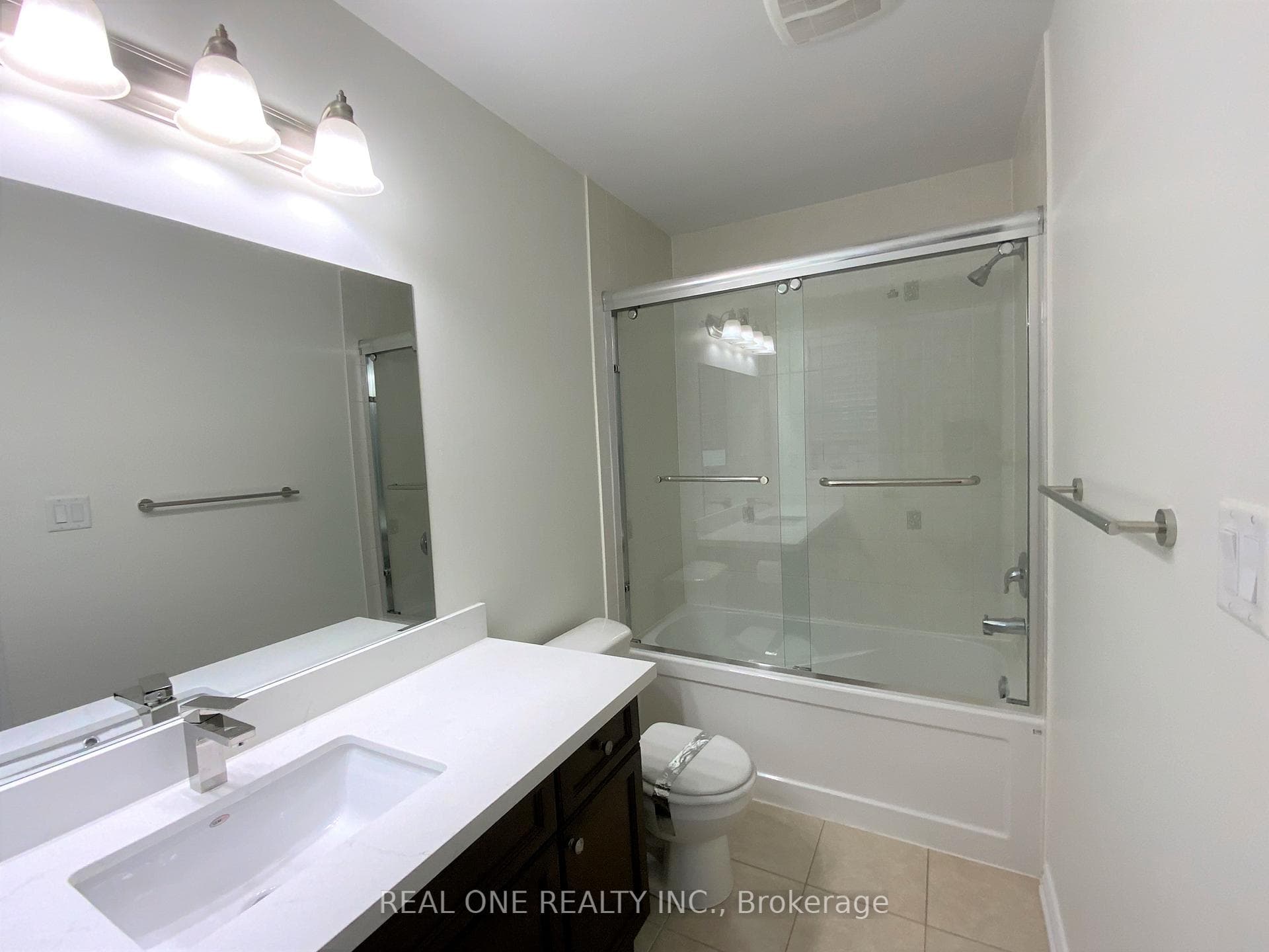 30 Henneberry Lane photo 6