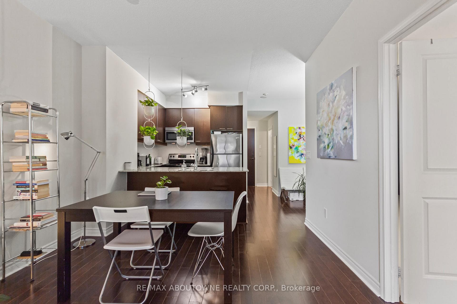 385 Prince Of Wales Drive Unit 320 photo 14