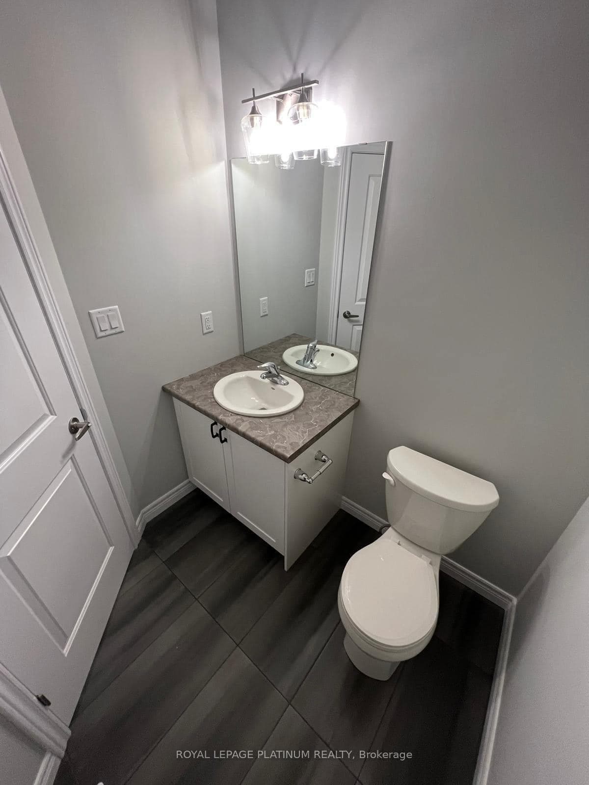 127 Winlow Way photo 18