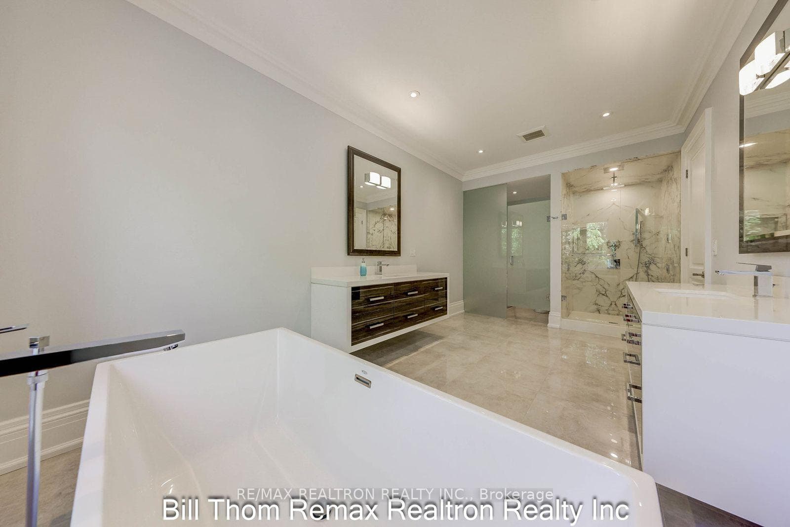 128 Betty Ann Drive photo 18