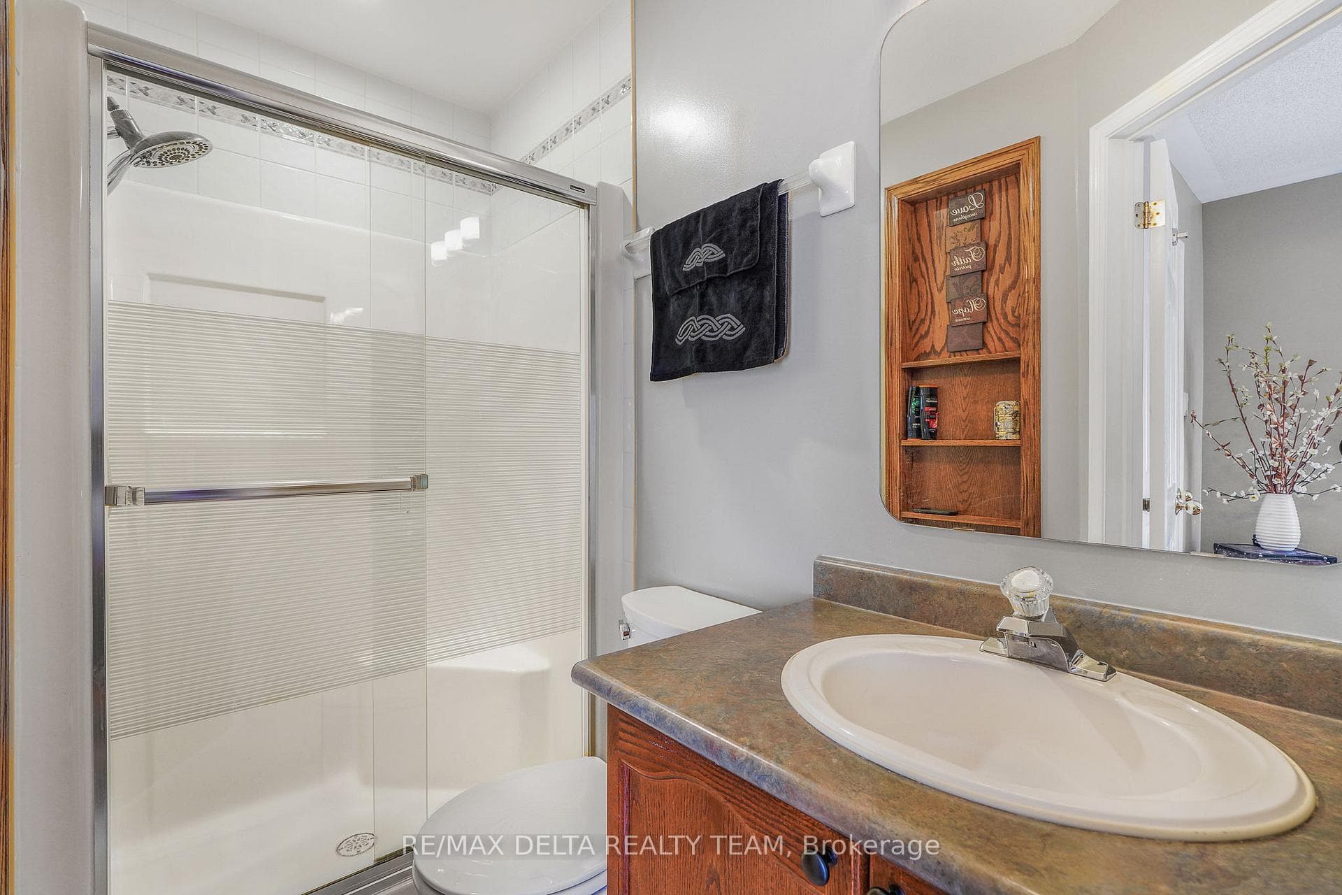 2040 Sunland Drive photo 17
