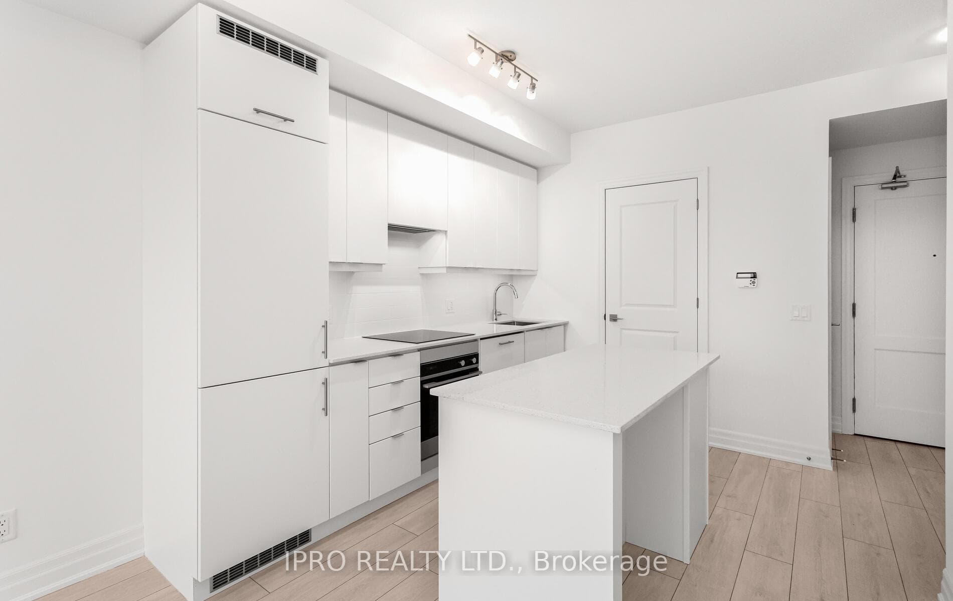 30 Elm Drive Unit 3507 photo 13